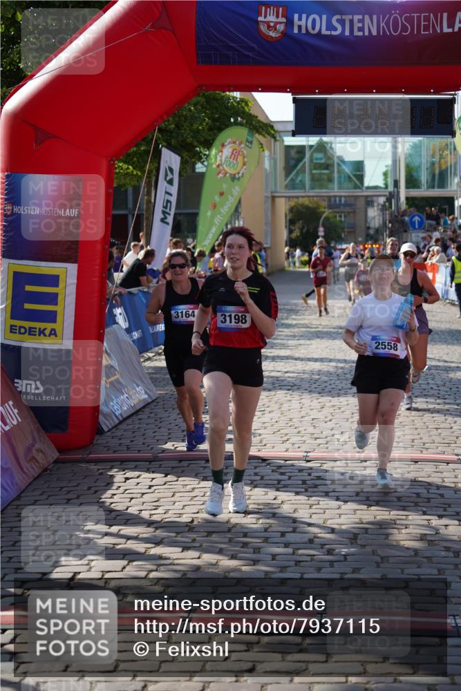 13.06.2025 - Holstenköstenlauf Felixshl http://msf.ph/oto/7937115 13.06.2025 18:05:12 Laufen 2255, 2363, 2370, 2556, 2558, 3156, 3164, 3195, 3196, 3198, 3307 meine-sportfotos.de