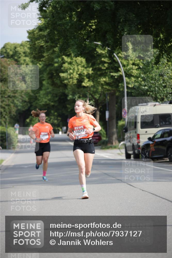 15.06.2025 - REWE Women's Run Jannik Wohlers http://msf.ph/oto/7937127 15.06.2025 08:43:03 Laufen 10217 meine-sportfotos.de