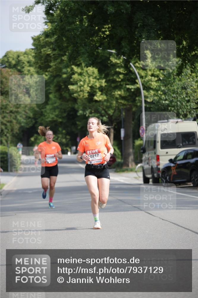 15.06.2025 - REWE Women's Run Jannik Wohlers http://msf.ph/oto/7937129 15.06.2025 08:43:03 Laufen 10177, 0217 meine-sportfotos.de