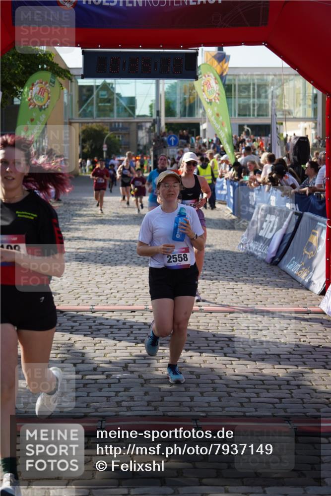 13.06.2025 - Holstenköstenlauf Felixshl http://msf.ph/oto/7937149 13.06.2025 18:05:13 Laufen 2255, 2363, 2370, 2556, 2558, 2862, 3156, 3164, 3195, 3196, 3198, 3307 meine-sportfotos.de