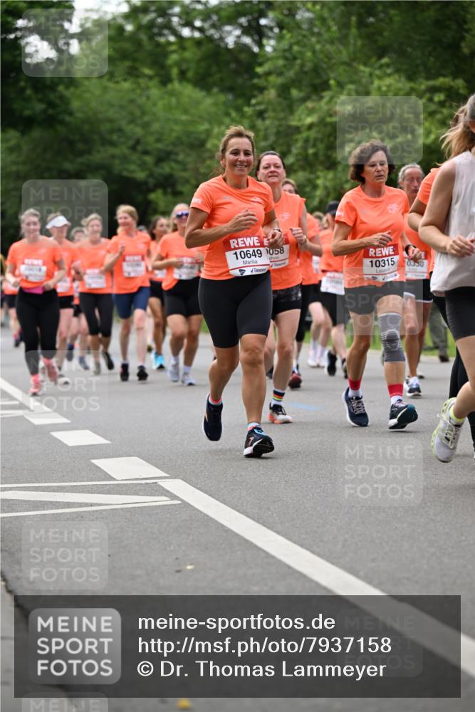15.06.2025 - REWE Women's Run Dr. Thomas Lammeyer http://msf.ph/oto/7937158 15.06.2025 09:19:40 Laufen 10649, 058, 10315, 0350 meine-sportfotos.de