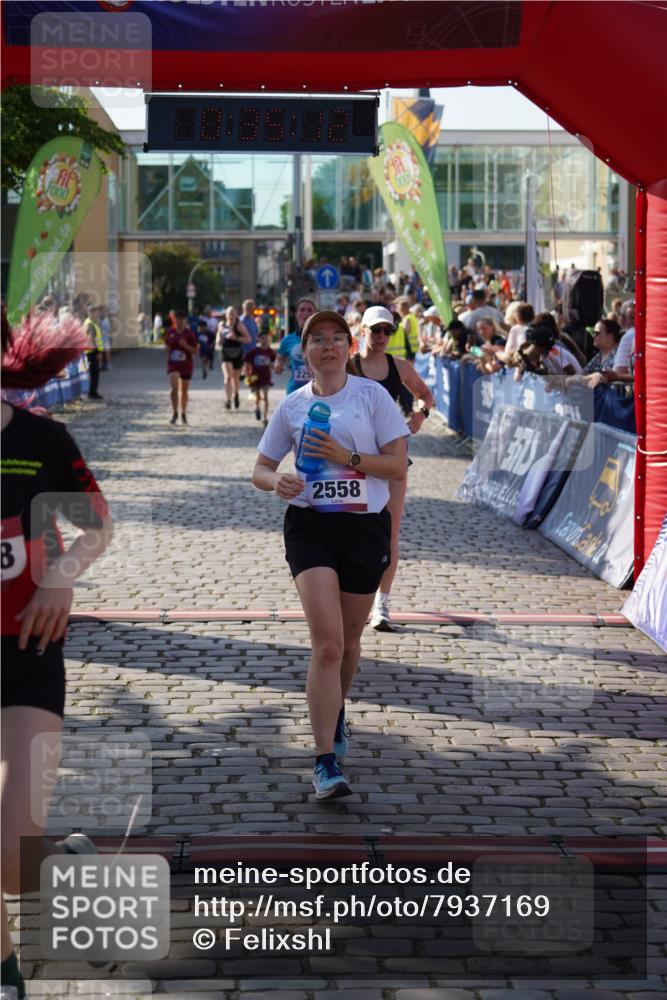 13.06.2025 - Holstenköstenlauf Felixshl http://msf.ph/oto/7937169 13.06.2025 18:05:13 Laufen 2255, 2363, 2370, 2556, 2558, 2862, 3156, 3164, 3195, 3196, 3198, 3307 meine-sportfotos.de