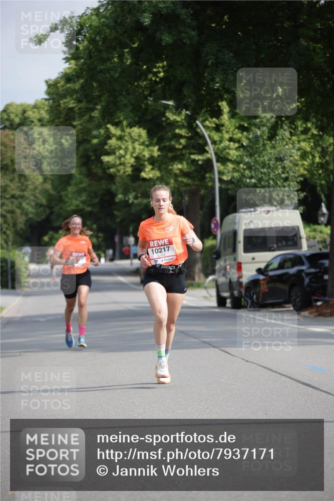15.06.2025 - REWE Women's Run Jannik Wohlers http://msf.ph/oto/7937171 15.06.2025 08:43:04 Laufen 10217 meine-sportfotos.de