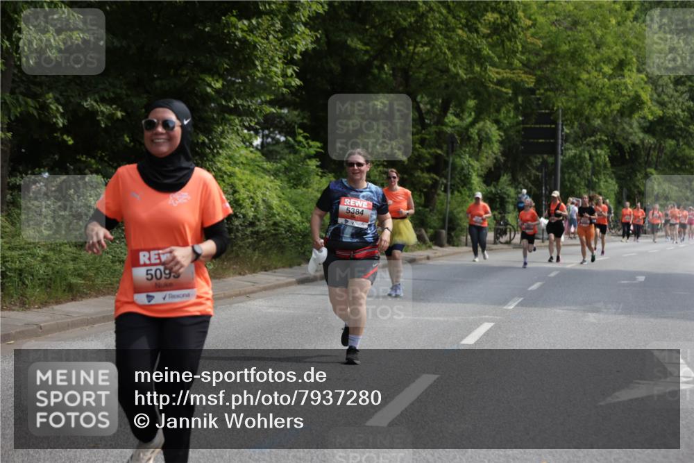 15.06.2025 - REWE Women's Run Jannik Wohlers http://msf.ph/oto/7937280 15.06.2025 10:13:57 Laufen 5093, 5384 meine-sportfotos.de