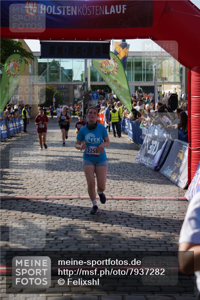 13.06.2025 - Holstenköstenlauf Felixshl http://msf.ph/oto/7937282 13.06.2025 18:05:15 Laufen 2255, 2363, 2451, 2556, 2558, 2862, 3156, 3164, 3198 meine-sportfotos.de