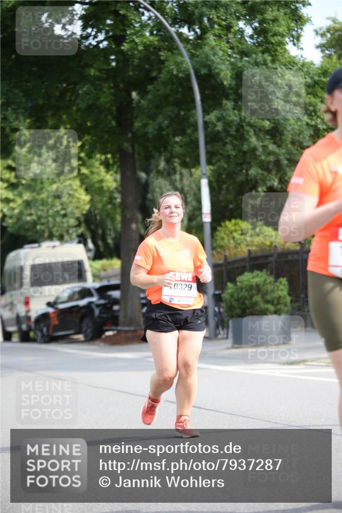 15.06.2025 - REWE Women's Run Jannik Wohlers http://msf.ph/oto/7937287 15.06.2025 09:55:11 Laufen 0329 meine-sportfotos.de
