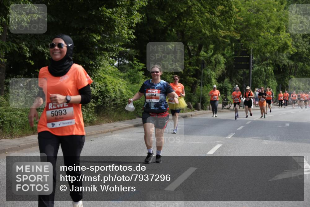 15.06.2025 - REWE Women's Run Jannik Wohlers http://msf.ph/oto/7937296 15.06.2025 10:13:57 Laufen 5093, 5384 meine-sportfotos.de
