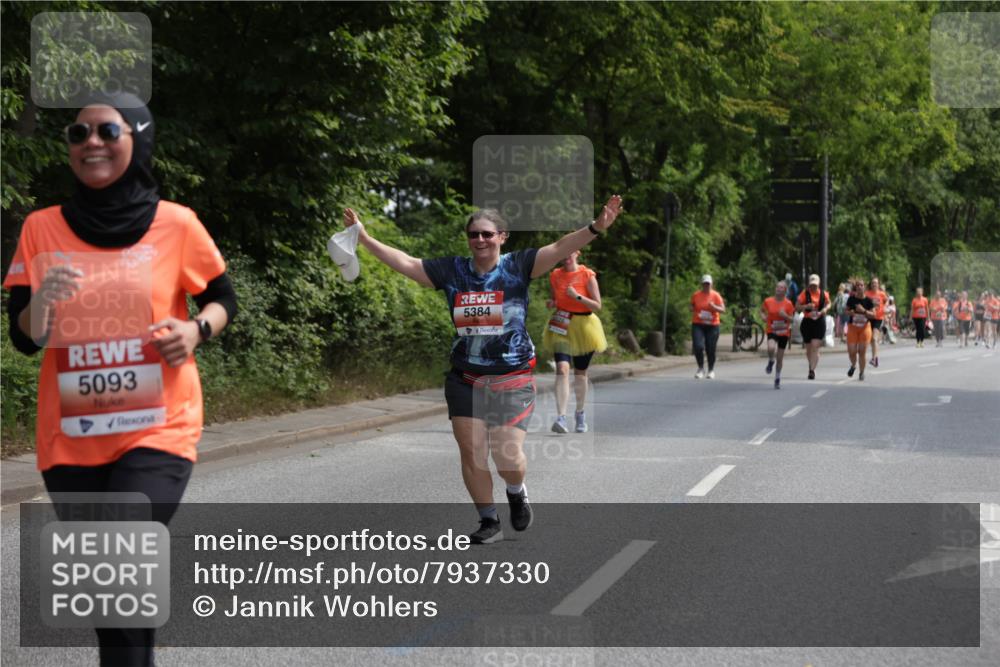 15.06.2025 - REWE Women's Run Jannik Wohlers http://msf.ph/oto/7937330 15.06.2025 10:13:57 Laufen 5093, 5384 meine-sportfotos.de