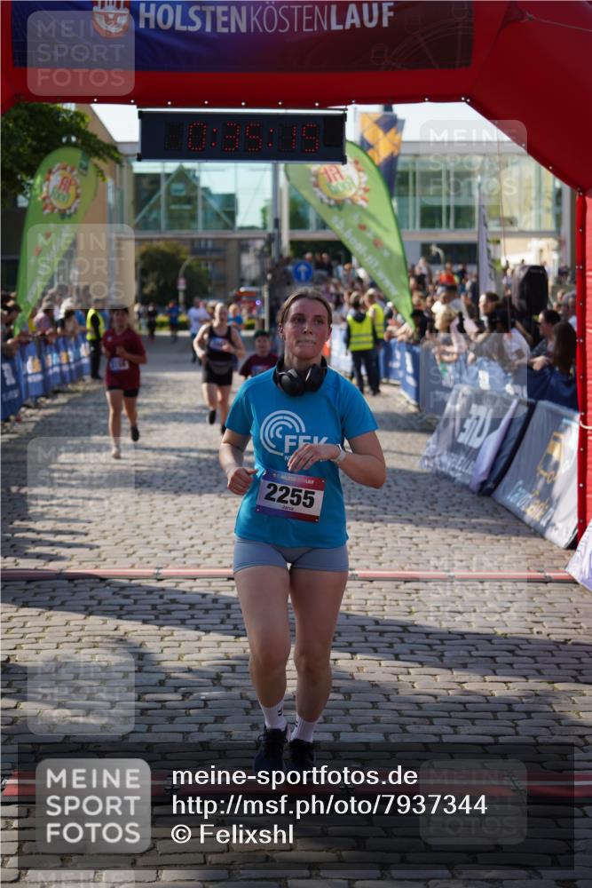 13.06.2025 - Holstenköstenlauf Felixshl http://msf.ph/oto/7937344 13.06.2025 18:05:17 Laufen 2255, 2363, 2451, 2556, 2862, 3156, 3164 meine-sportfotos.de