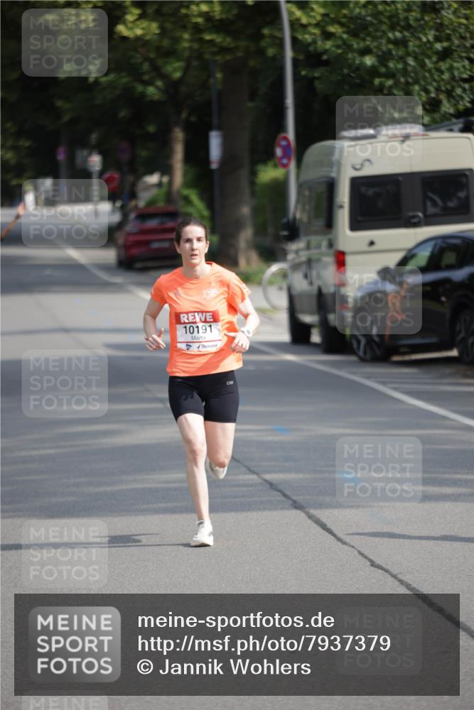 15.06.2025 - REWE Women's Run Jannik Wohlers http://msf.ph/oto/7937379 15.06.2025 08:43:18 Laufen 10191 meine-sportfotos.de