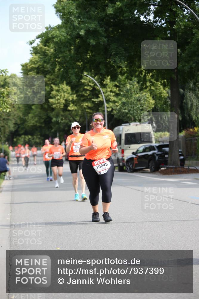 15.06.2025 - REWE Women's Run Jannik Wohlers http://msf.ph/oto/7937399 15.06.2025 09:55:17 Laufen 102, 10643 meine-sportfotos.de