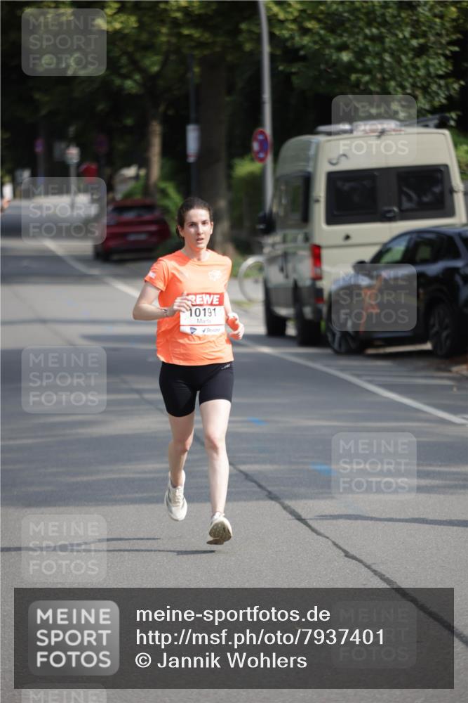 15.06.2025 - REWE Women's Run Jannik Wohlers http://msf.ph/oto/7937401 15.06.2025 08:43:18 Laufen 10191 meine-sportfotos.de