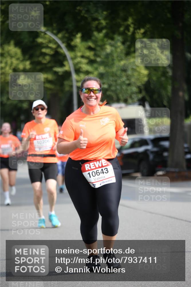 15.06.2025 - REWE Women's Run Jannik Wohlers http://msf.ph/oto/7937411 15.06.2025 09:55:18 Laufen 10206, 10643 meine-sportfotos.de