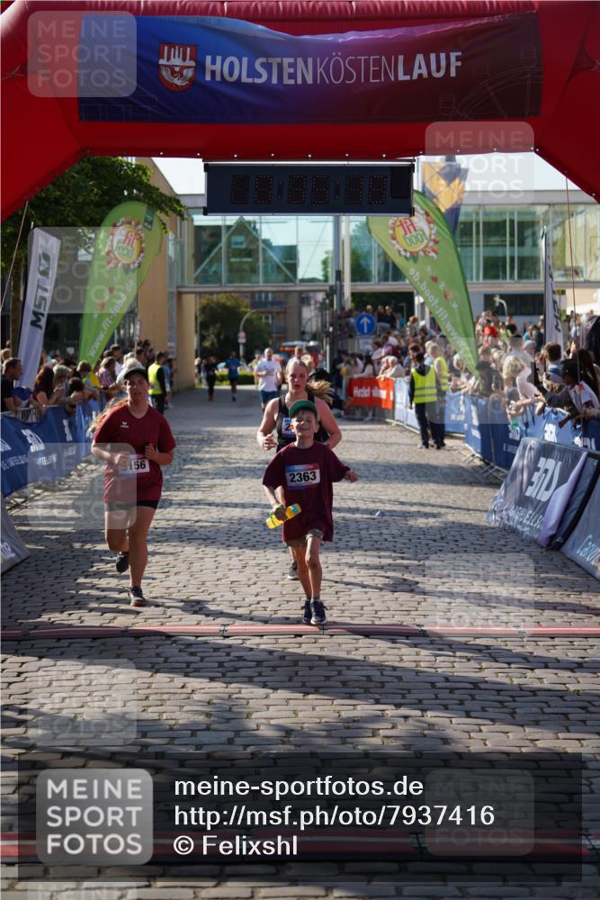 13.06.2025 - Holstenköstenlauf Felixshl http://msf.ph/oto/7937416 13.06.2025 18:05:19 Laufen 2255, 2363, 2451, 2862, 3156 meine-sportfotos.de