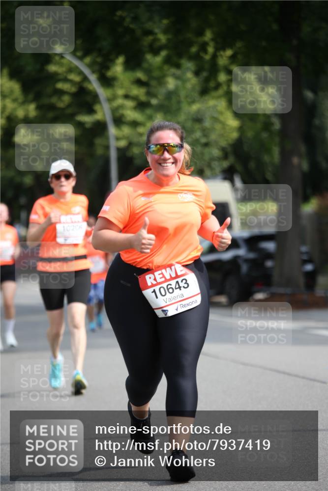 15.06.2025 - REWE Women's Run Jannik Wohlers http://msf.ph/oto/7937419 15.06.2025 09:55:18 Laufen 10206, 10643 meine-sportfotos.de