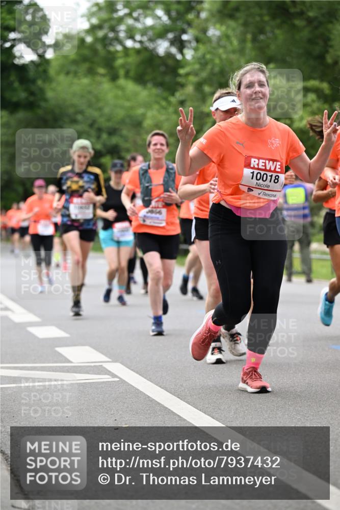 15.06.2025 - REWE Women's Run Dr. Thomas Lammeyer http://msf.ph/oto/7937432 15.06.2025 09:19:45 Laufen 066, 10018 meine-sportfotos.de