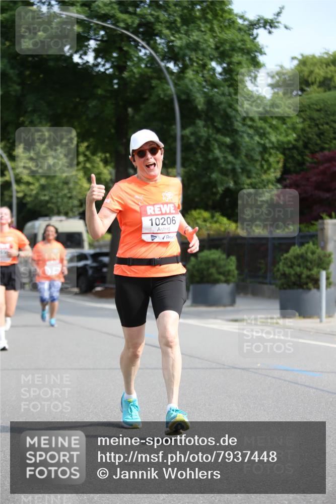 15.06.2025 - REWE Women's Run Jannik Wohlers http://msf.ph/oto/7937448 15.06.2025 09:55:22 Laufen 10206 meine-sportfotos.de
