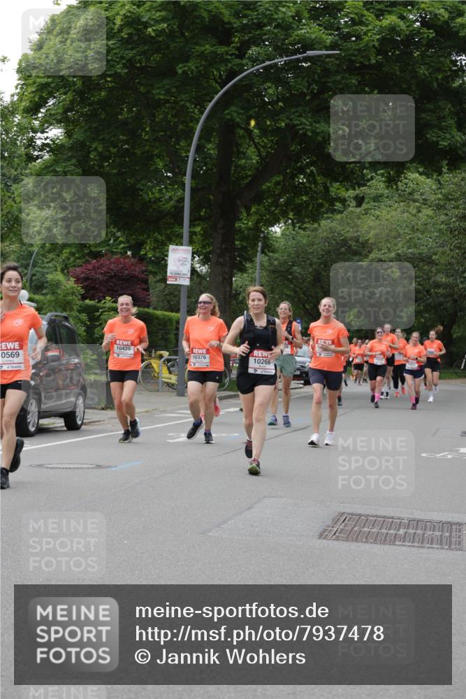 15.06.2025 - REWE Women's Run Jannik Wohlers http://msf.ph/oto/7937478 15.06.2025 08:26:57 Laufen 10425, 10376, 10268, 0569 meine-sportfotos.de