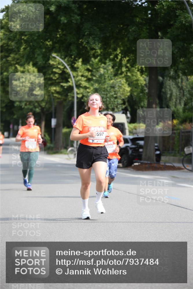 15.06.2025 - REWE Women's Run Jannik Wohlers http://msf.ph/oto/7937484 15.06.2025 09:55:22 Laufen 597 meine-sportfotos.de
