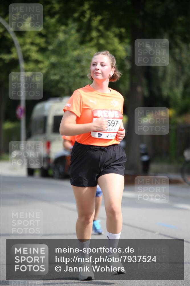 15.06.2025 - REWE Women's Run Jannik Wohlers http://msf.ph/oto/7937524 15.06.2025 09:55:23 Laufen 597 meine-sportfotos.de