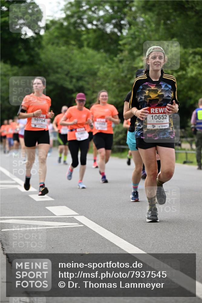 15.06.2025 - REWE Women's Run Dr. Thomas Lammeyer http://msf.ph/oto/7937545 15.06.2025 09:19:48 Laufen 10704, 10652 meine-sportfotos.de