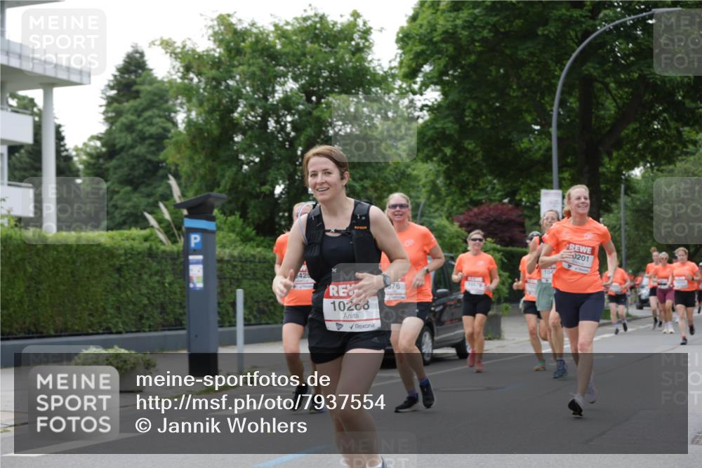 15.06.2025 - REWE Women's Run Jannik Wohlers http://msf.ph/oto/7937554 15.06.2025 08:26:59 Laufen 425, 10208, 376, 10579, 104, 0201 meine-sportfotos.de