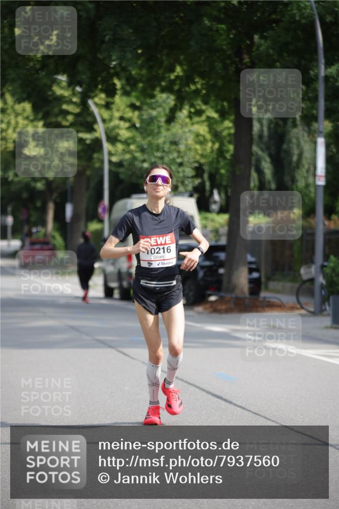 15.06.2025 - REWE Women's Run Jannik Wohlers http://msf.ph/oto/7937560 15.06.2025 08:43:29 Laufen 0216 meine-sportfotos.de