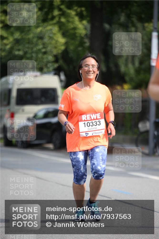 15.06.2025 - REWE Women's Run Jannik Wohlers http://msf.ph/oto/7937563 15.06.2025 09:55:25 Laufen 10333 meine-sportfotos.de