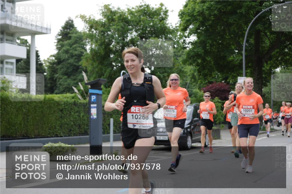 15.06.2025 - REWE Women's Run Jannik Wohlers http://msf.ph/oto/7937578 15.06.2025 08:26:59 Laufen 10268, 10376, 10, 10579, 1043, 10201 meine-sportfotos.de