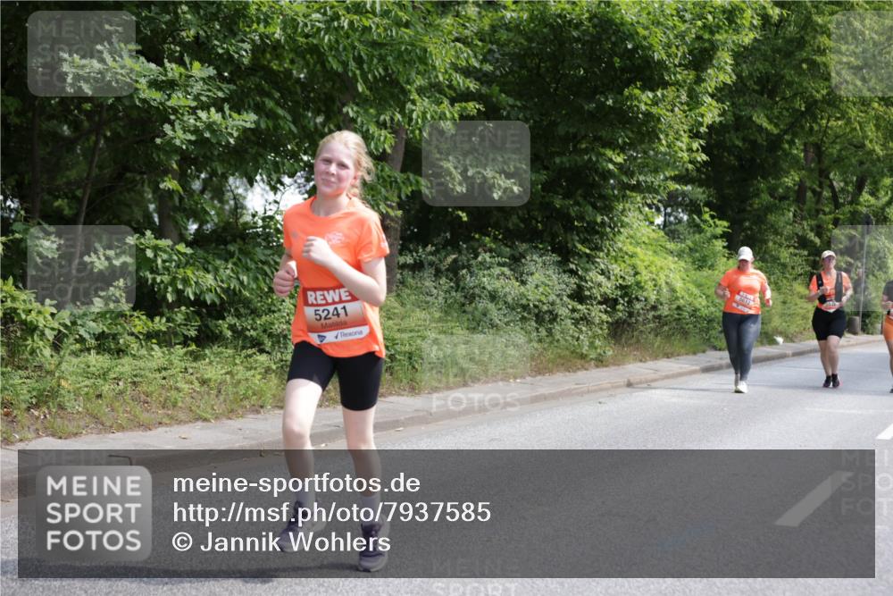 15.06.2025 - REWE Women's Run Jannik Wohlers http://msf.ph/oto/7937585 15.06.2025 10:14:06 Laufen 5241 meine-sportfotos.de