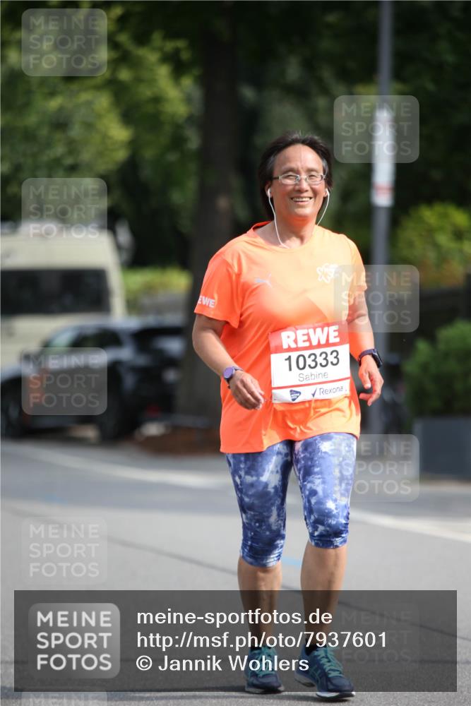 15.06.2025 - REWE Women's Run Jannik Wohlers http://msf.ph/oto/7937601 15.06.2025 09:55:25 Laufen 10333 meine-sportfotos.de