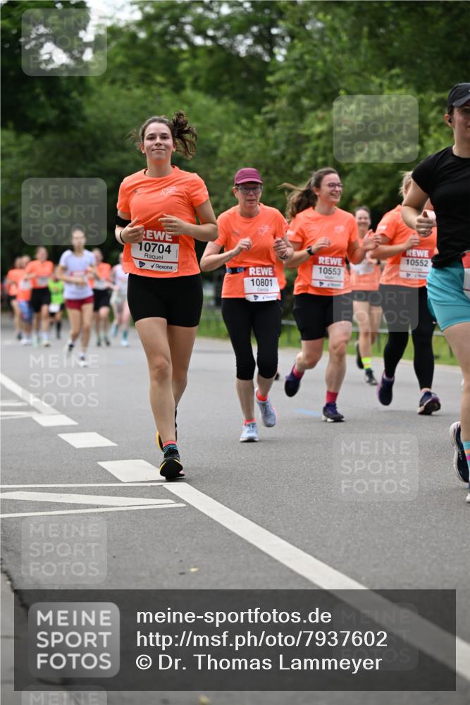 15.06.2025 - REWE Women's Run Dr. Thomas Lammeyer http://msf.ph/oto/7937602 15.06.2025 09:19:49 Laufen 10704, 10552, 10553, 10801 meine-sportfotos.de