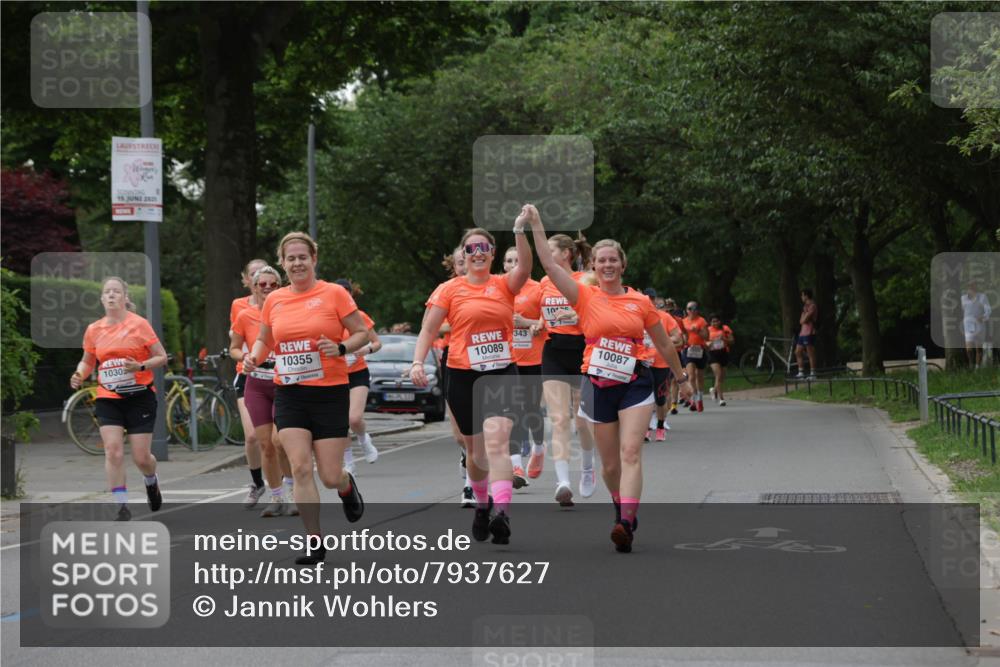 15.06.2025 - REWE Women's Run Jannik Wohlers http://msf.ph/oto/7937627 15.06.2025 08:27:02 Laufen 15, 2025, 1030, 10355, 133, 10, 343, 10089, 10087 meine-sportfotos.de