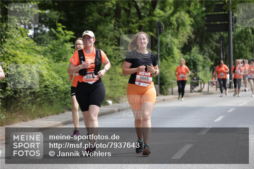 15.06.2025 - REWE Women's Run Jannik Wohlers http://msf.ph/oto/7937643 15.06.2025 10:14:09 Laufen 5547, 5665 meine-sportfotos.de
