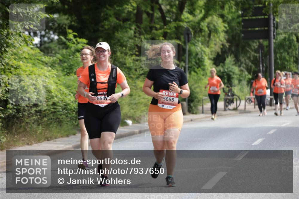 15.06.2025 - REWE Women's Run Jannik Wohlers http://msf.ph/oto/7937650 15.06.2025 10:14:09 Laufen 554, 5665 meine-sportfotos.de