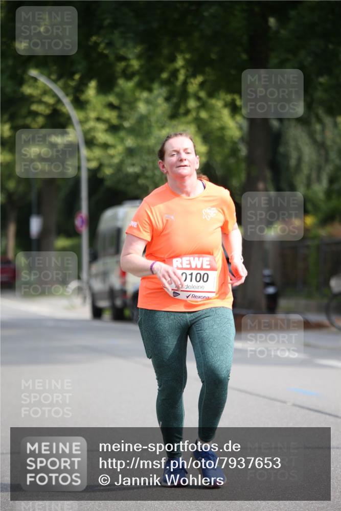 15.06.2025 - REWE Women's Run Jannik Wohlers http://msf.ph/oto/7937653 15.06.2025 09:55:27 Laufen 0100 meine-sportfotos.de