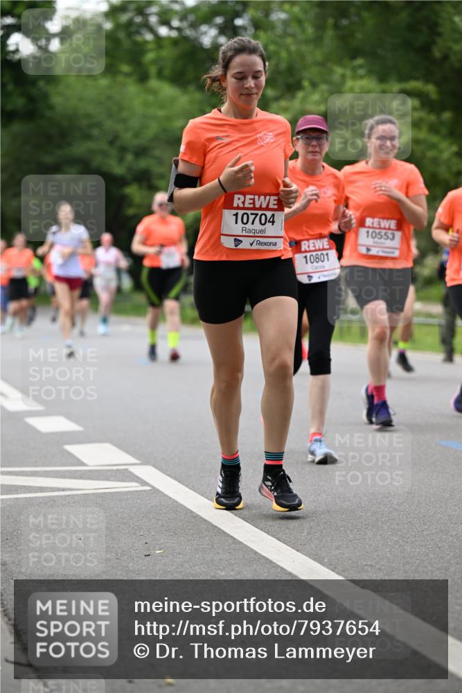 15.06.2025 - REWE Women's Run Dr. Thomas Lammeyer http://msf.ph/oto/7937654 15.06.2025 09:19:50 Laufen 10704, 10553, 10801, 4 meine-sportfotos.de