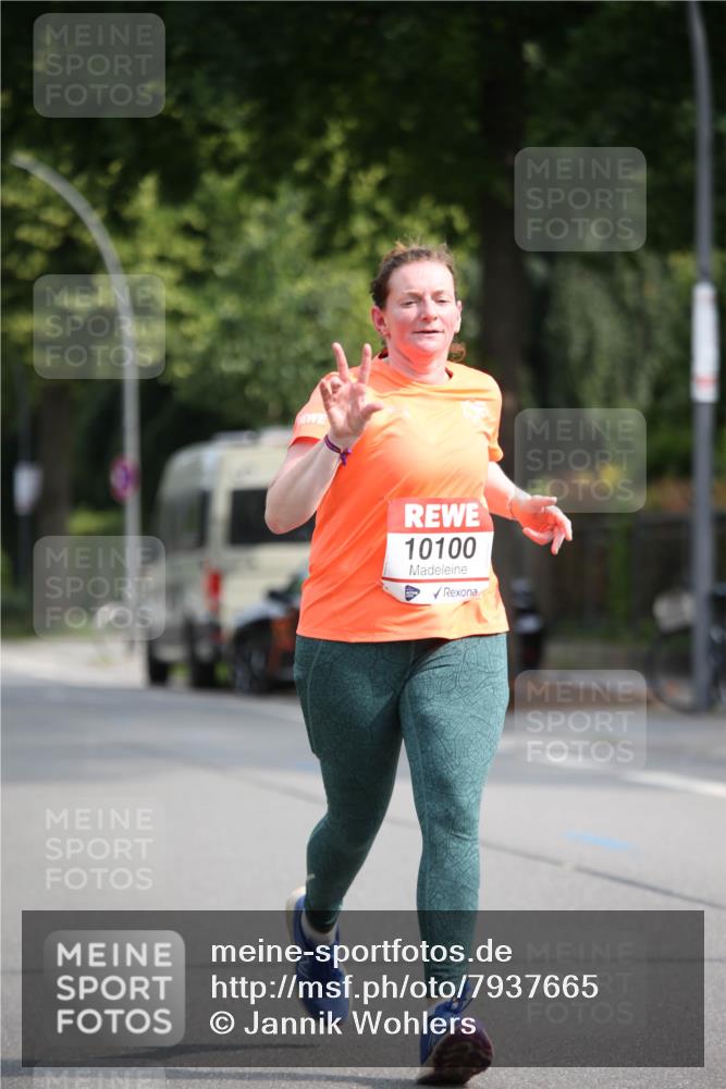 15.06.2025 - REWE Women's Run Jannik Wohlers http://msf.ph/oto/7937665 15.06.2025 09:55:27 Laufen 10100 meine-sportfotos.de