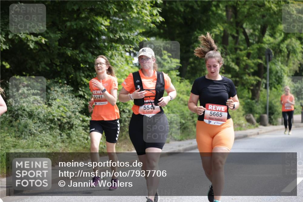 15.06.2025 - REWE Women's Run Jannik Wohlers http://msf.ph/oto/7937706 15.06.2025 10:14:10 Laufen 5141, 115, 554, 5665 meine-sportfotos.de
