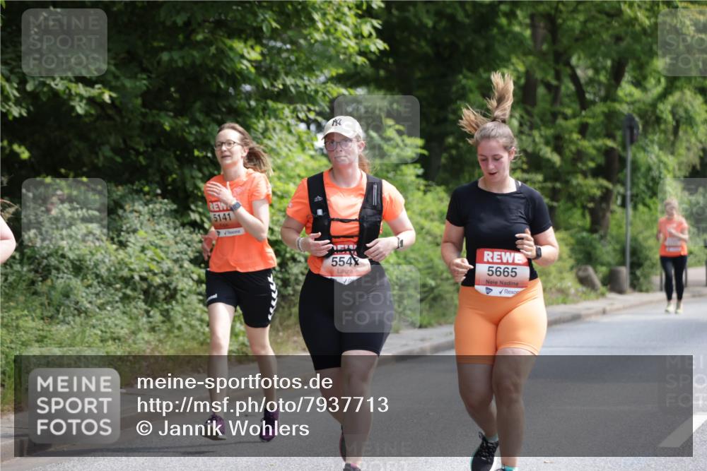 15.06.2025 - REWE Women's Run Jannik Wohlers http://msf.ph/oto/7937713 15.06.2025 10:14:10 Laufen 5141, 554, 5665 meine-sportfotos.de