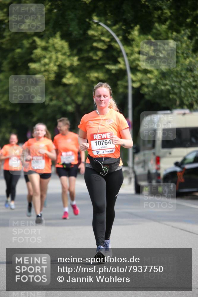 15.06.2025 - REWE Women's Run Jannik Wohlers http://msf.ph/oto/7937750 15.06.2025 09:55:38 Laufen 10764 meine-sportfotos.de