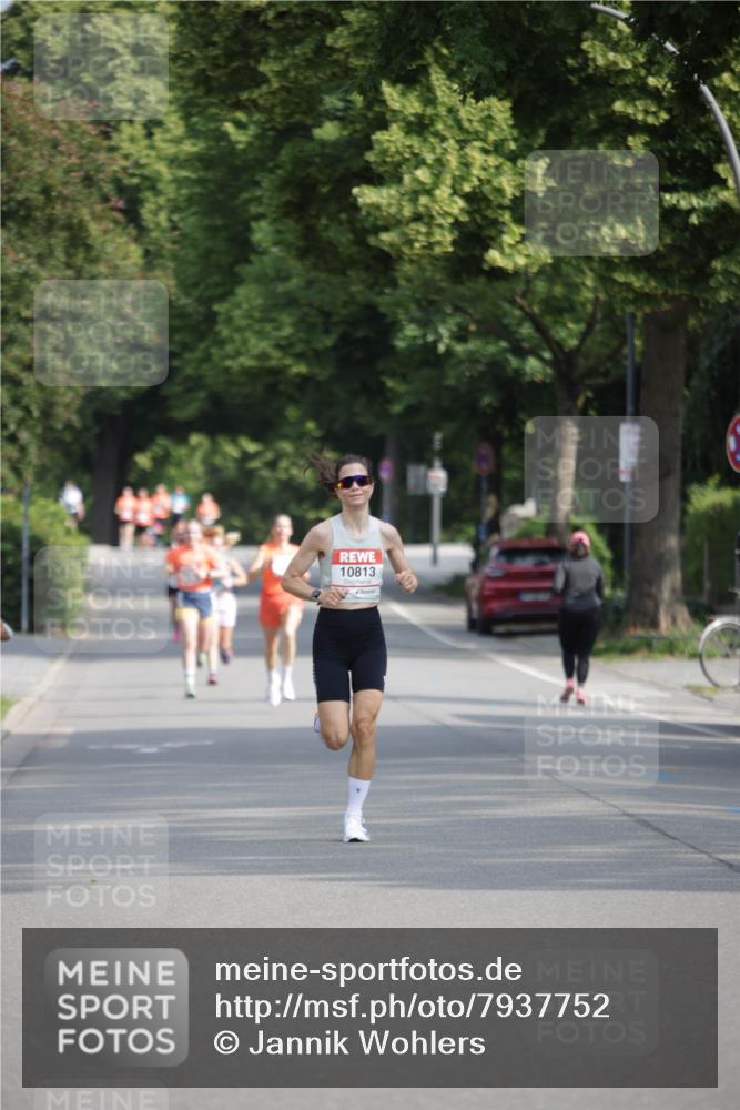 15.06.2025 - REWE Women's Run Jannik Wohlers http://msf.ph/oto/7937752 15.06.2025 08:43:35 Laufen 10813 meine-sportfotos.de