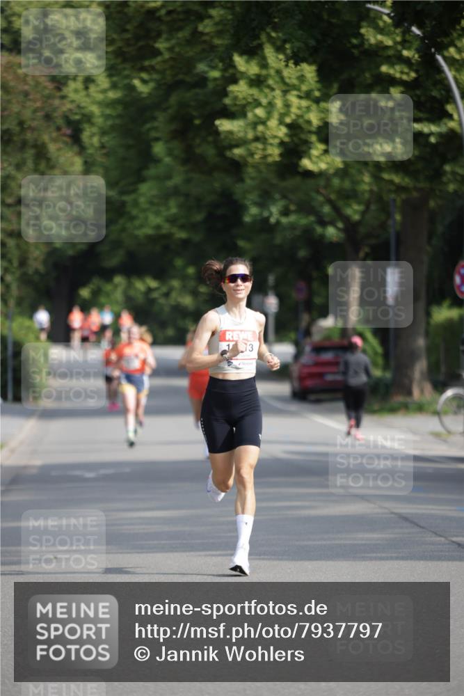 15.06.2025 - REWE Women's Run Jannik Wohlers http://msf.ph/oto/7937797 15.06.2025 08:43:37 Laufen  meine-sportfotos.de