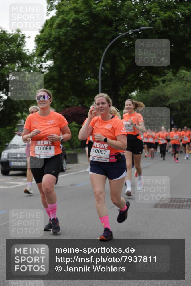 15.06.2025 - REWE Women's Run Jannik Wohlers http://msf.ph/oto/7937811 15.06.2025 08:27:06 Laufen 10089, 10087 meine-sportfotos.de