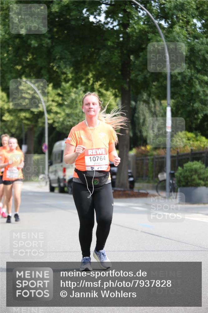 15.06.2025 - REWE Women's Run Jannik Wohlers http://msf.ph/oto/7937828 15.06.2025 09:55:41 Laufen 10764 meine-sportfotos.de