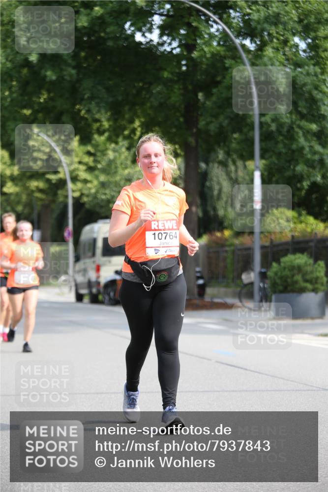 15.06.2025 - REWE Women's Run Jannik Wohlers http://msf.ph/oto/7937843 15.06.2025 09:55:41 Laufen  meine-sportfotos.de