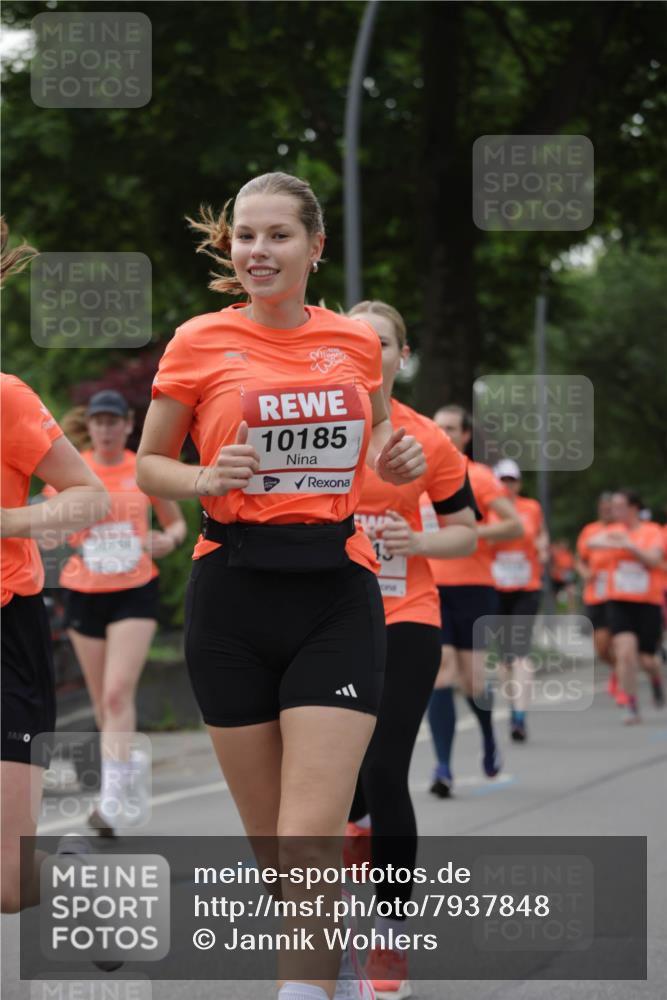 15.06.2025 - REWE Women's Run Jannik Wohlers http://msf.ph/oto/7937848 15.06.2025 08:27:07 Laufen 10185, 13 meine-sportfotos.de