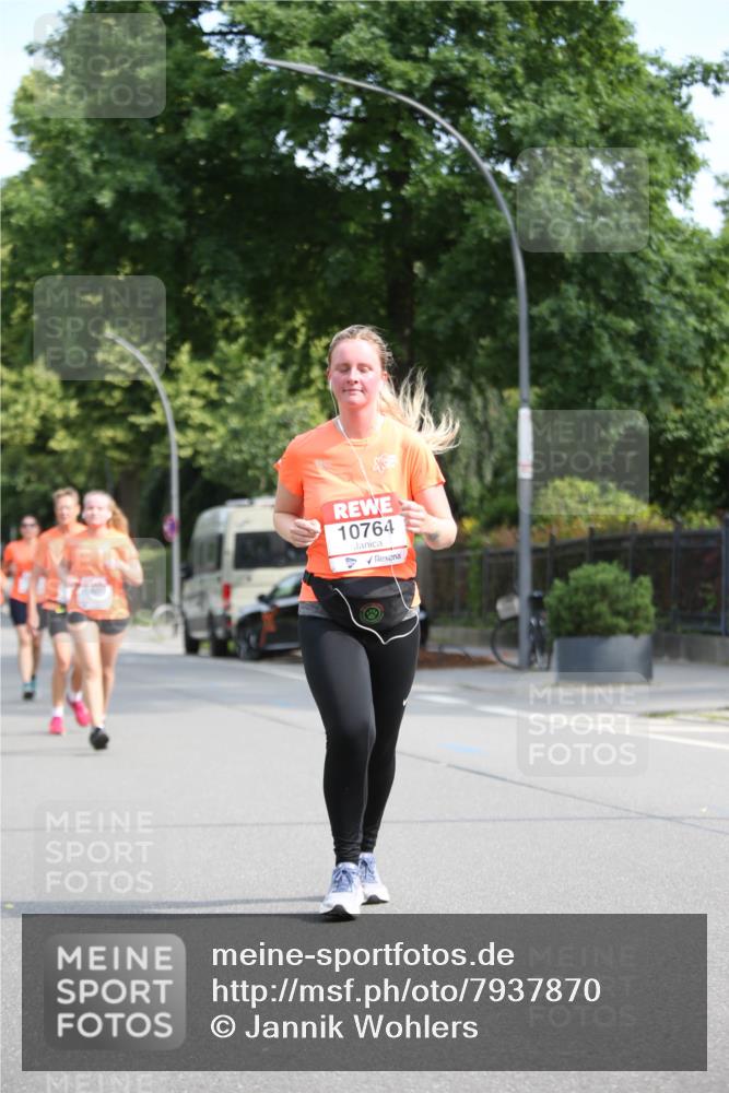 15.06.2025 - REWE Women's Run Jannik Wohlers http://msf.ph/oto/7937870 15.06.2025 09:55:41 Laufen 10764 meine-sportfotos.de