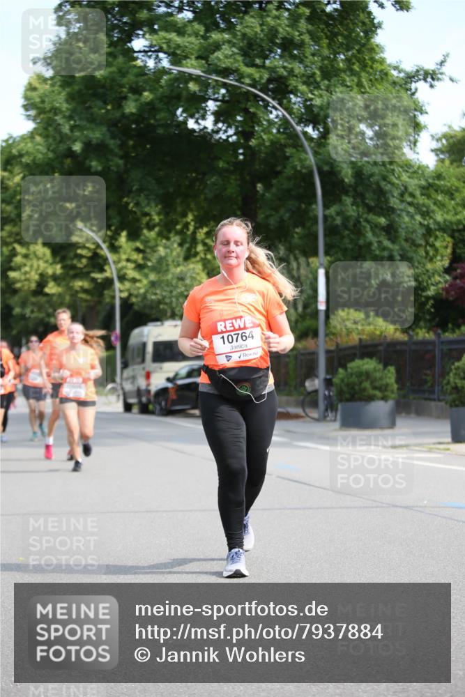 15.06.2025 - REWE Women's Run Jannik Wohlers http://msf.ph/oto/7937884 15.06.2025 09:55:41 Laufen 10764 meine-sportfotos.de