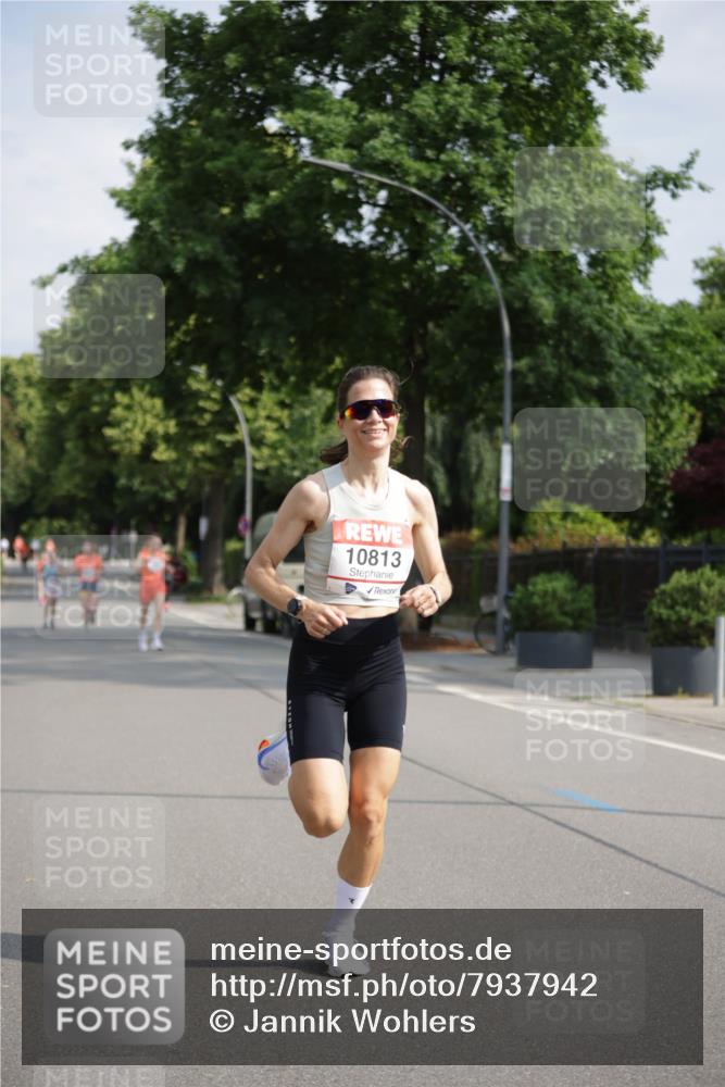 15.06.2025 - REWE Women's Run Jannik Wohlers http://msf.ph/oto/7937942 15.06.2025 08:43:41 Laufen 10813 meine-sportfotos.de